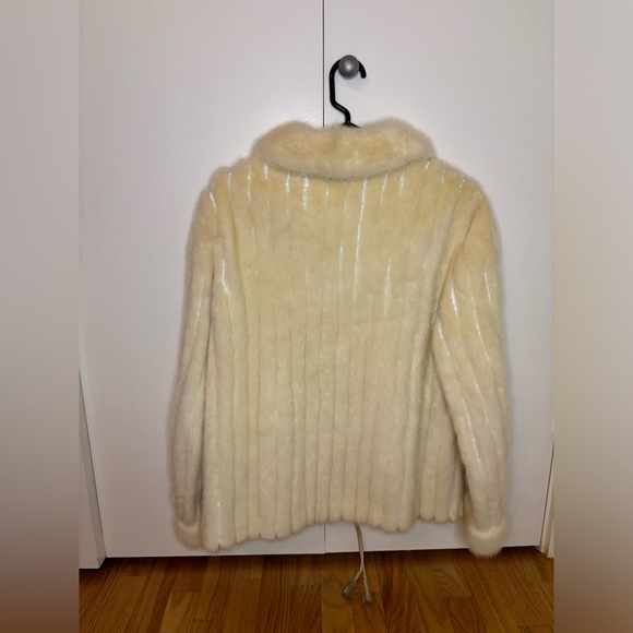 Rare Emba mink coat - Picture 2 of 4